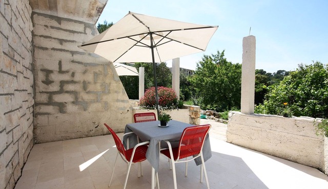 Two bedroom apartment near beach Pomena, Mljet (A-10426-a)