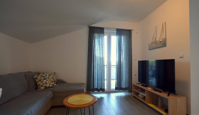Two bedroom apartment with balcony Gabonjin, Krk (A-19414-b)