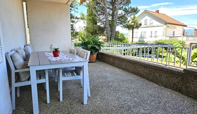 Two bedroom apartment with terrace Malinska, Krk (A-20377-a)