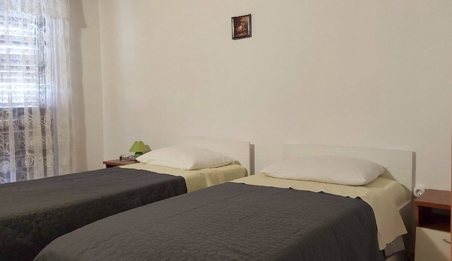 Two bedroom apartment with terrace and sea view Mrljane, Pašman (A-20850-a)