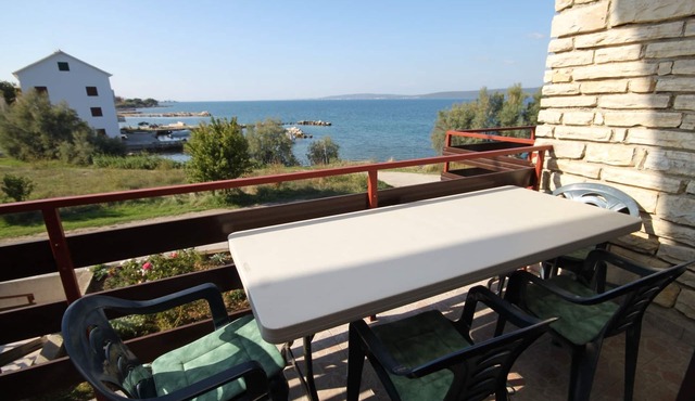 Two bedroom apartment with terrace and sea view Neviđane, Pašman (A-8401-a)