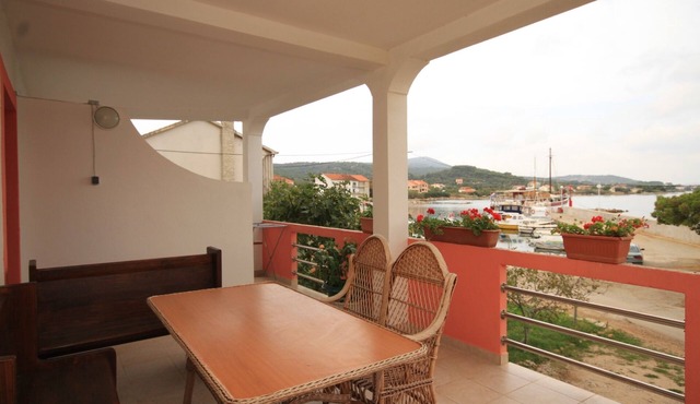 Two bedroom apartment near beach Neviđane, Pašman (A-8528-b)