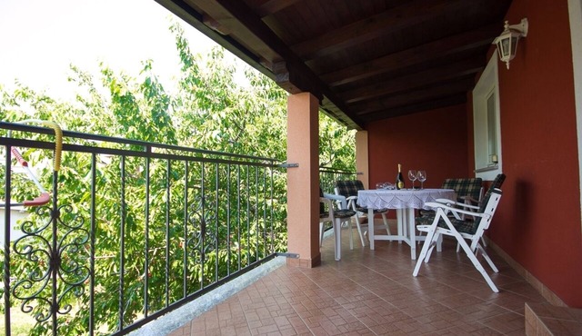 Two bedroom apartment with terrace Fiorini, Novigrad (A-6926-a)
