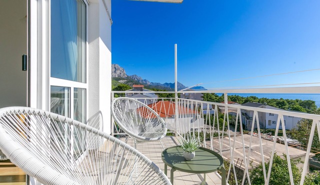 Two bedroom apartment with balcony and sea view Živogošće - Blato, Makarska (A-22253-d)