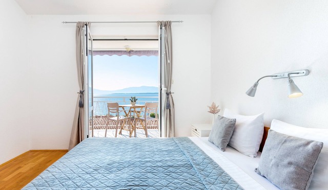 Two bedroom apartment with balcony and sea view Živogošće - Blato, Makarska (A-22253-f)