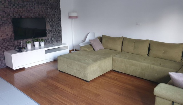 Two bedroom apartment with air-conditioning Podstrana, Split (A-13555-a)