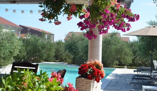 Two bedroom apartment with terrace Povljana, Pag (A-244-c)