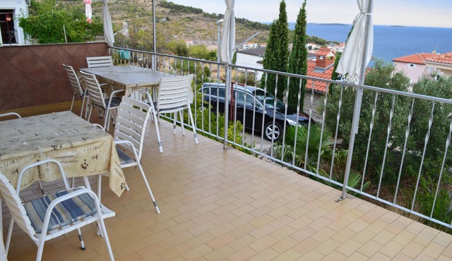 Two bedroom apartment with terrace and sea view Bilo, Primošten (A-12434-b)