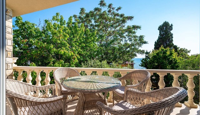 Two bedroom apartment near beach Privlaka, Zadar (A-18652-a)