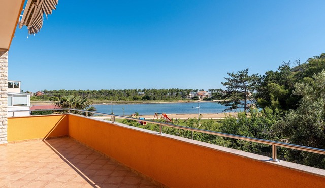 Two bedroom apartment near beach Privlaka, Zadar (A-666-a)