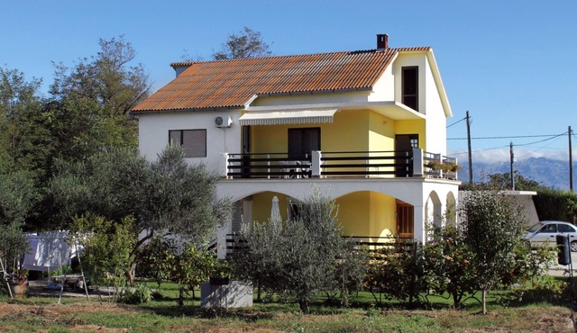 Two bedroom apartment with balcony Privlaka, Zadar (A-667-c)