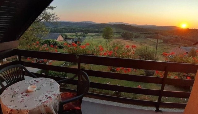 Two bedroom apartment with terrace Rakovica, Plitvice (A-24483-a)