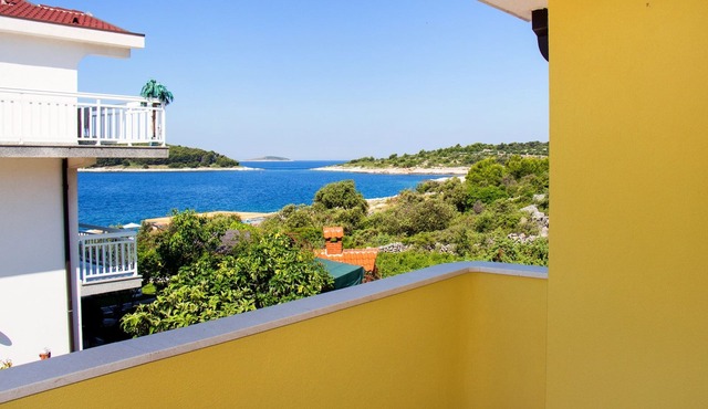Two bedroom apartment near beach Zečevo Rtić, Rogoznica (A-11869-c)