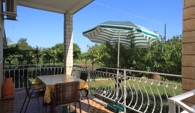 Two bedroom apartment with terrace Bašanija, Umag (A-7149-b)