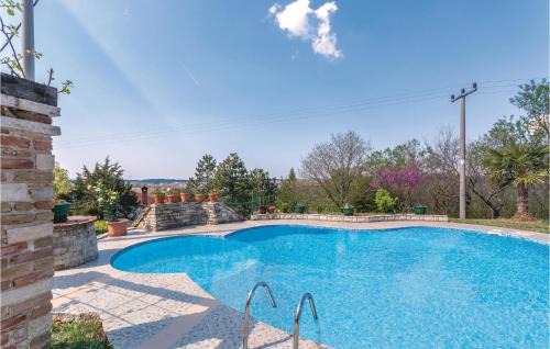 Two-Bedroom Apartment In Veli Jezenj
