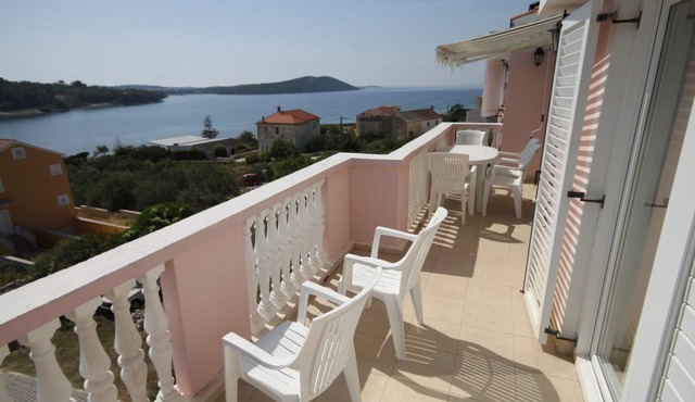 Two bedroom apartment with terrace and sea view Cove Soline, Dugi otok (A-448-h)