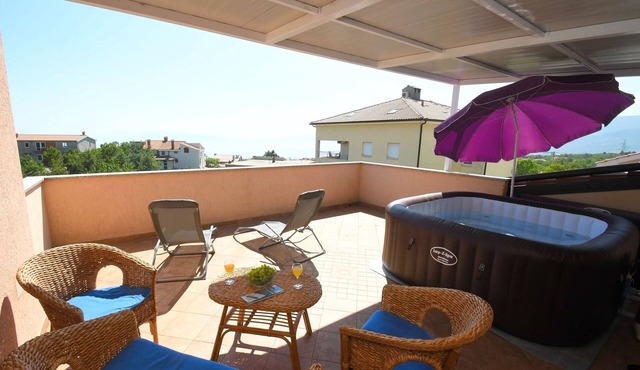 Two bedroom apartment with terrace and sea view Rijeka (A-23345-a)