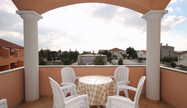 Two bedroom apartment with terrace and sea view Vrsi - Mulo, Zadar (A-5860-a)