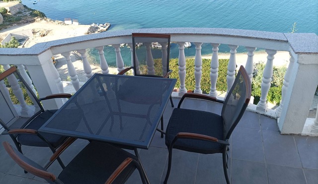 Two bedroom apartment with terrace and sea view Zubovići, Pag (A-6394-c)
