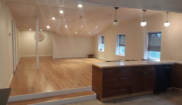 Two bedroom apartment in a rural setting with view of the lake