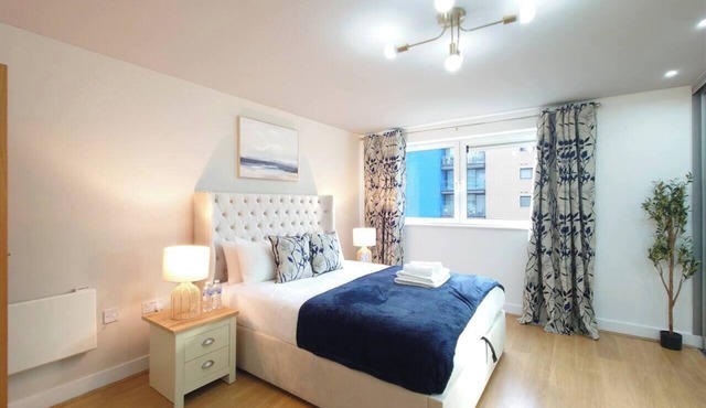 Two Bedroom Apartment in Gallions Reach