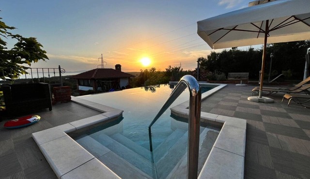 Two Bedroom Apartment Lidija A2 Yellow in Palit