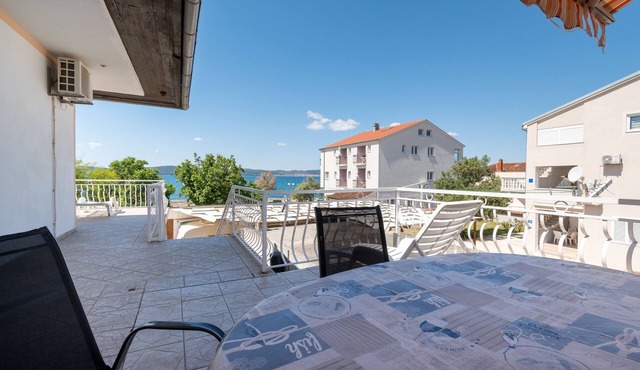 Two bedroom apartment near beach Bibinje, Zadar (A-5865-b)