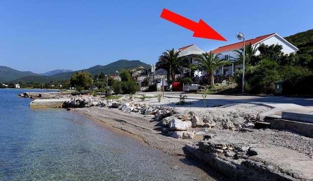 Two bedroom apartment near beach Drače, Pelješac (A-10130-a)