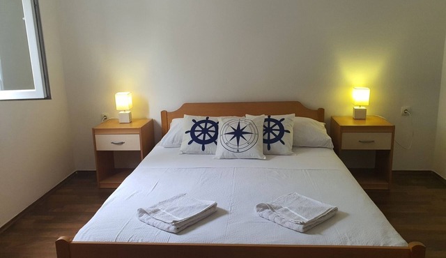 Two bedroom apartment near beach Cove Pještata, Pelješac (A-10210-b)