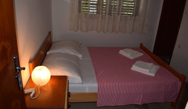 Two bedroom apartment near beach Lovište (Pelješac) (A-262-a)
