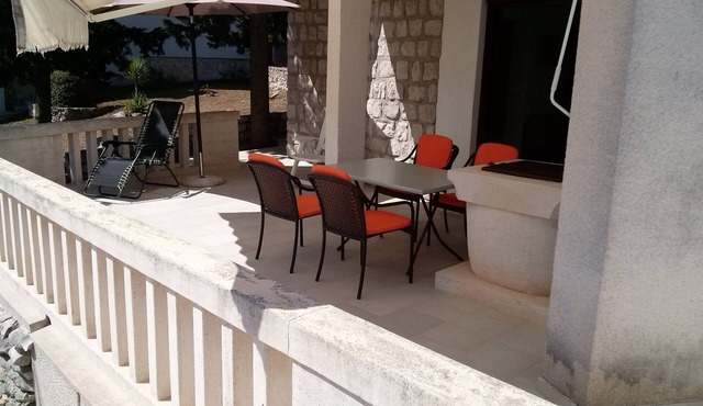 Two bedroom apartment near beach Lukoran, Ugljan (A-8494-b)
