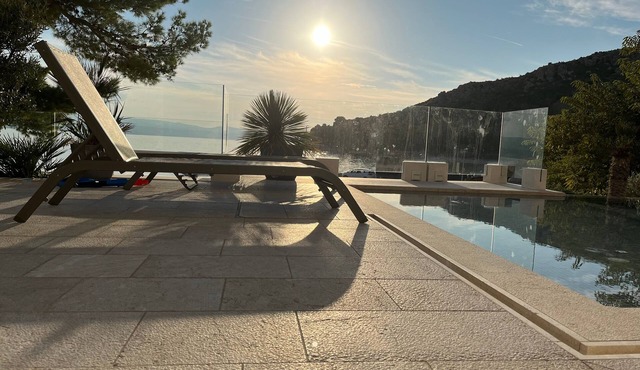 Two bedroom apartment near beach Medići, Omiš (A-25214-d)