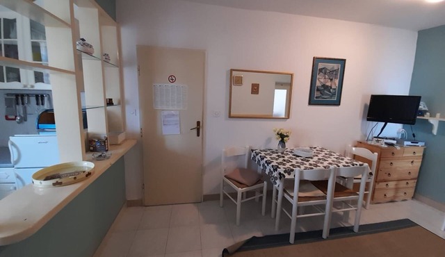 Two bedroom apartment near beach Podgora, Makarska (A-2616-b)