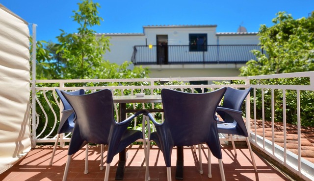 Two bedroom apartment near beach Arbanija, Čiovo (A-8651-c)