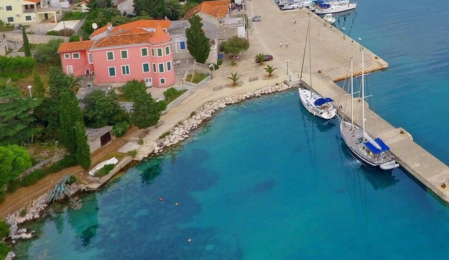 Two bedroom apartment near beach Molat (A-23086-a)