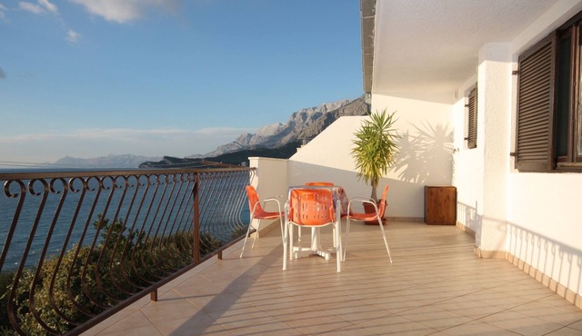 Two bedroom apartment near beach Tučepi, Makarska (A-2694-c)