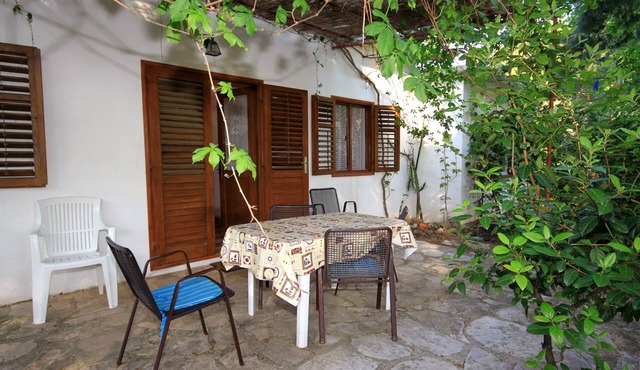 Two bedroom apartment near beach Mudri Dolac (Hvar) (A-118-a)