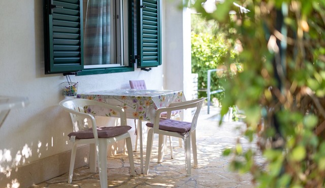 Two bedroom apartment near beach Mudri Dolac (Hvar) (A-582-b)