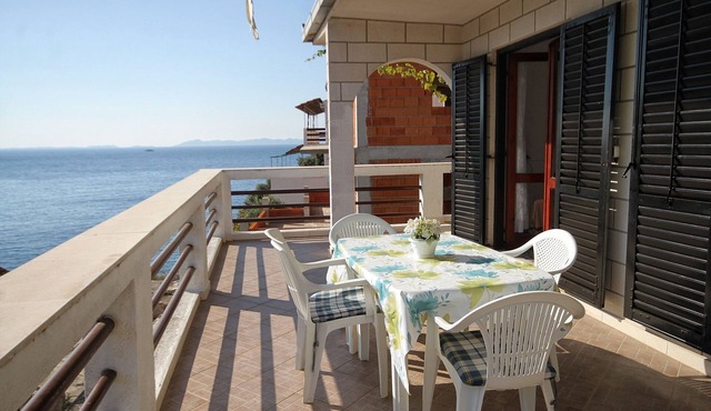 Two bedroom apartment near beach Zavalatica, Korčula (A-9315-a)