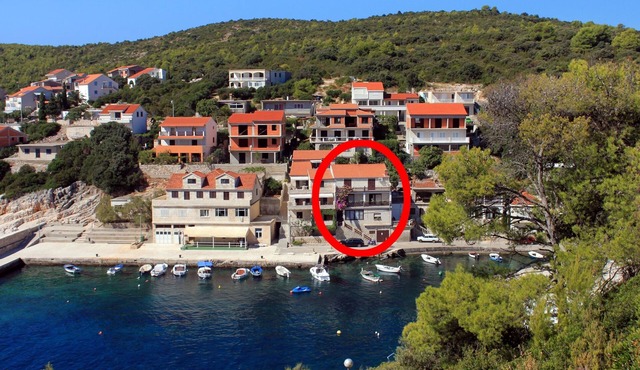Two bedroom apartment near beach Zavalatica, Korčula (A-9285-c)