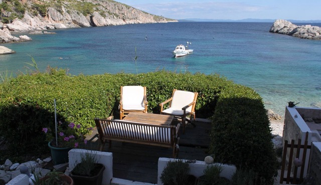 Two bedroom apartment near beach Cove Zaraće, Hvar (A-8781-c)