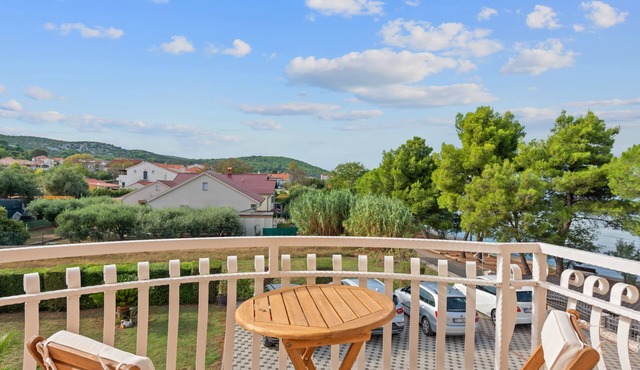 Two bedroom apartment near beach Kraj, Pašman (A-334-b)