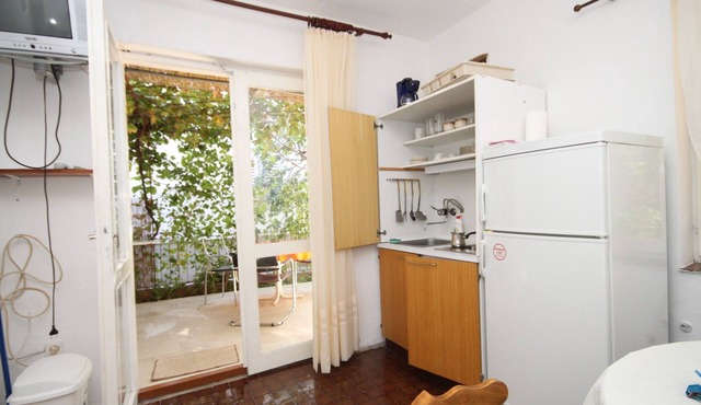 Two bedroom apartment with terrace Žaborić (Šibenik) (A-8368-b)