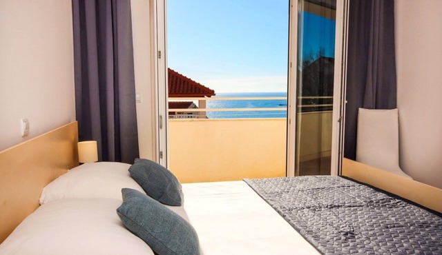 Two bedroom apartment with balcony and sea view Cavtat, Dubrovnik (A-25397-a)