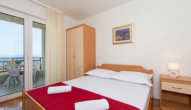 Two bedroom apartment with terrace and sea view Igrane (Makarska) (A-17292-a)