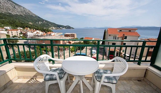 Two bedroom apartment with terrace and sea view Igrane (Makarska) (A-17292-c)