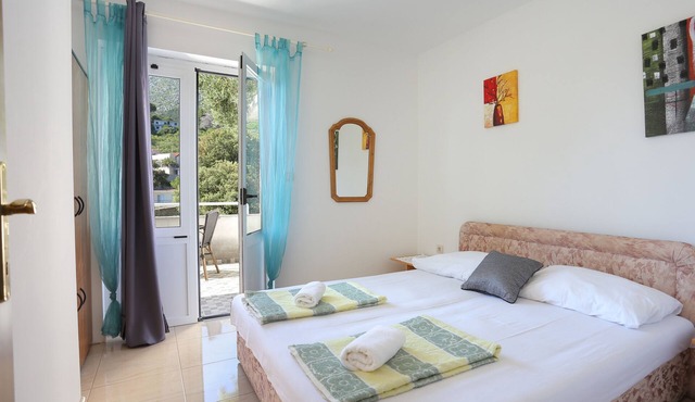 Two bedroom apartment with balcony and sea view Živogošće - Porat, Makarska (A-18218-c)