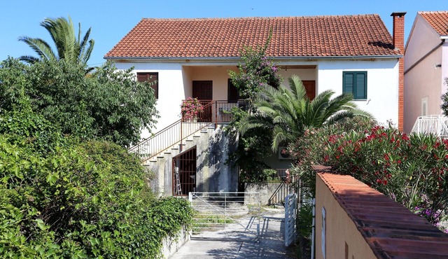 Two bedroom apartment with terrace Sreser, Pelješac (A-10206-a)