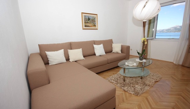 Two bedroom apartment with terrace and sea view Koločep, Elafiti (A-2182-b)
