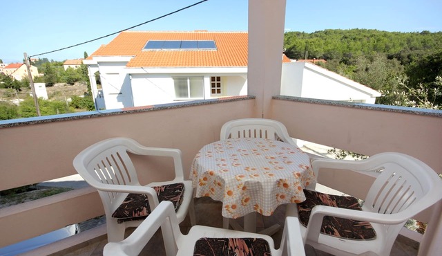 Two bedroom apartment with terrace and sea view Lukoran, Ugljan (A-836-a)